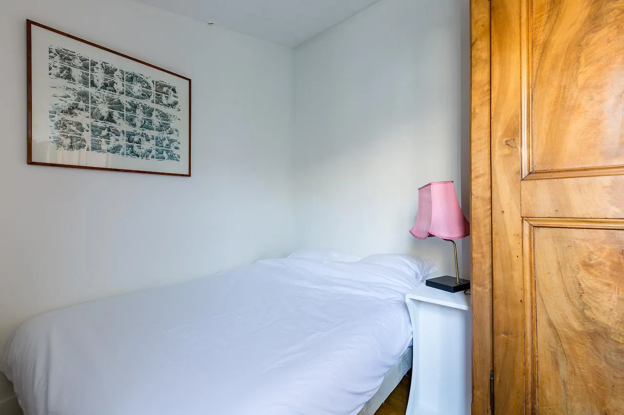 Appartement Veeve - Steps From The Louvre *