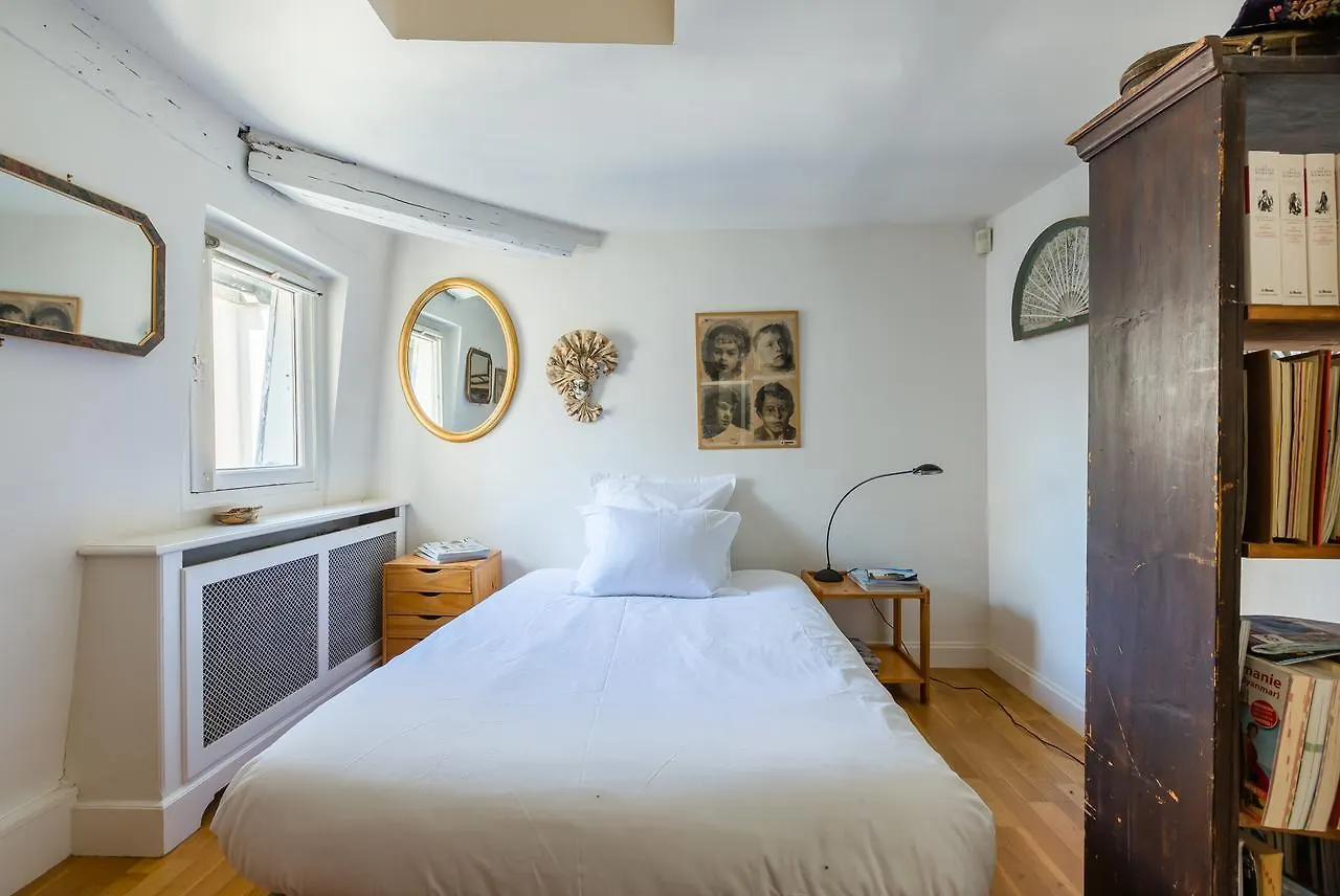 Appartement Veeve - Steps From The Louvre